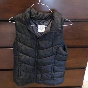 SO Black Vest Puffer Jacket size Medium